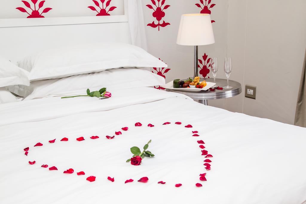 Hotel The Square Boutique By Misty Blue 4*